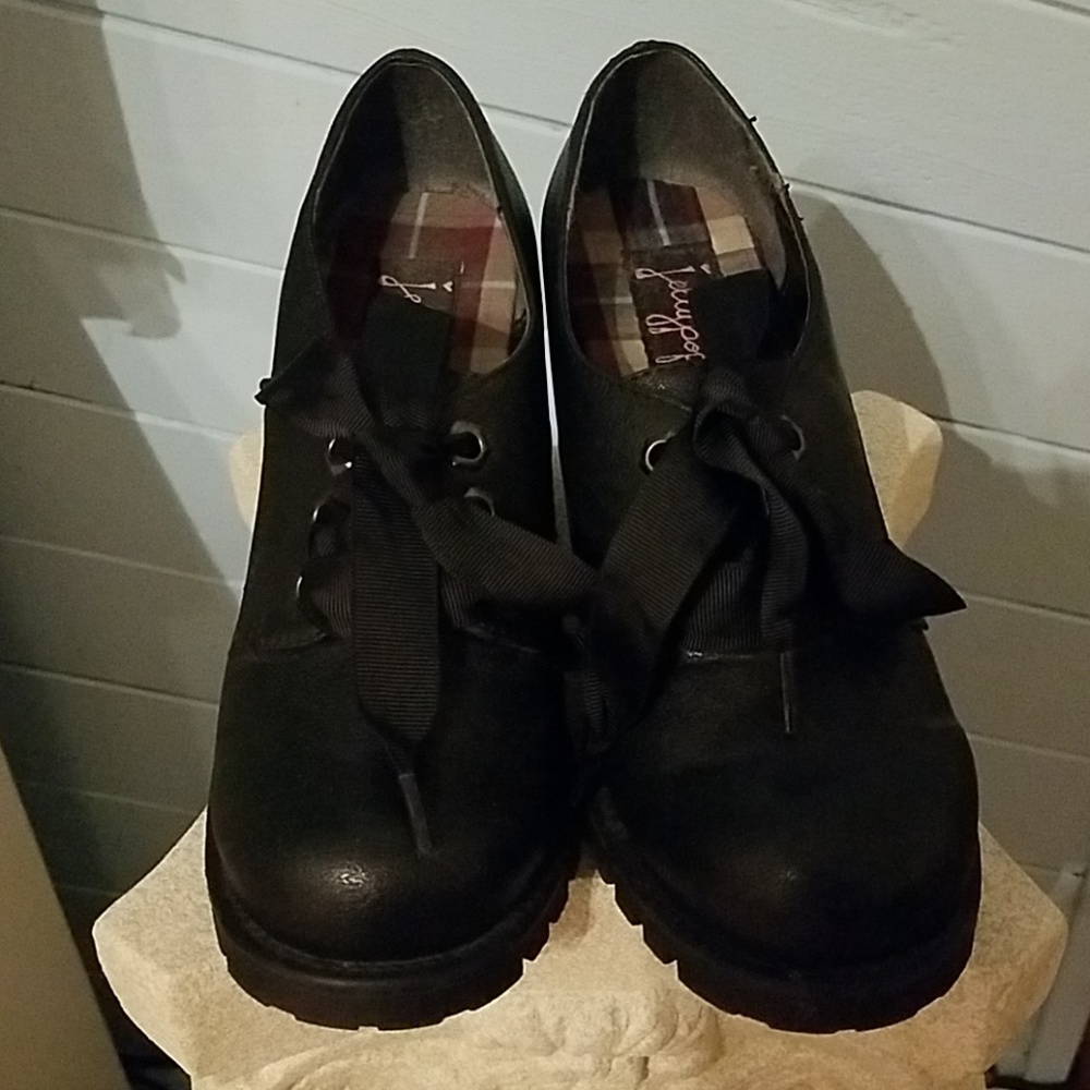 Jelly pop shoes